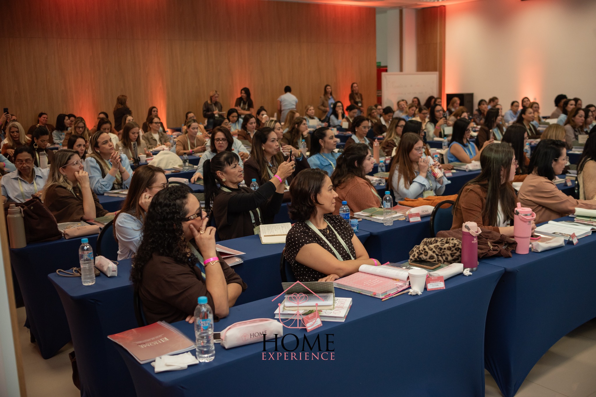 Participantes reunidas na Imersão Home Experience